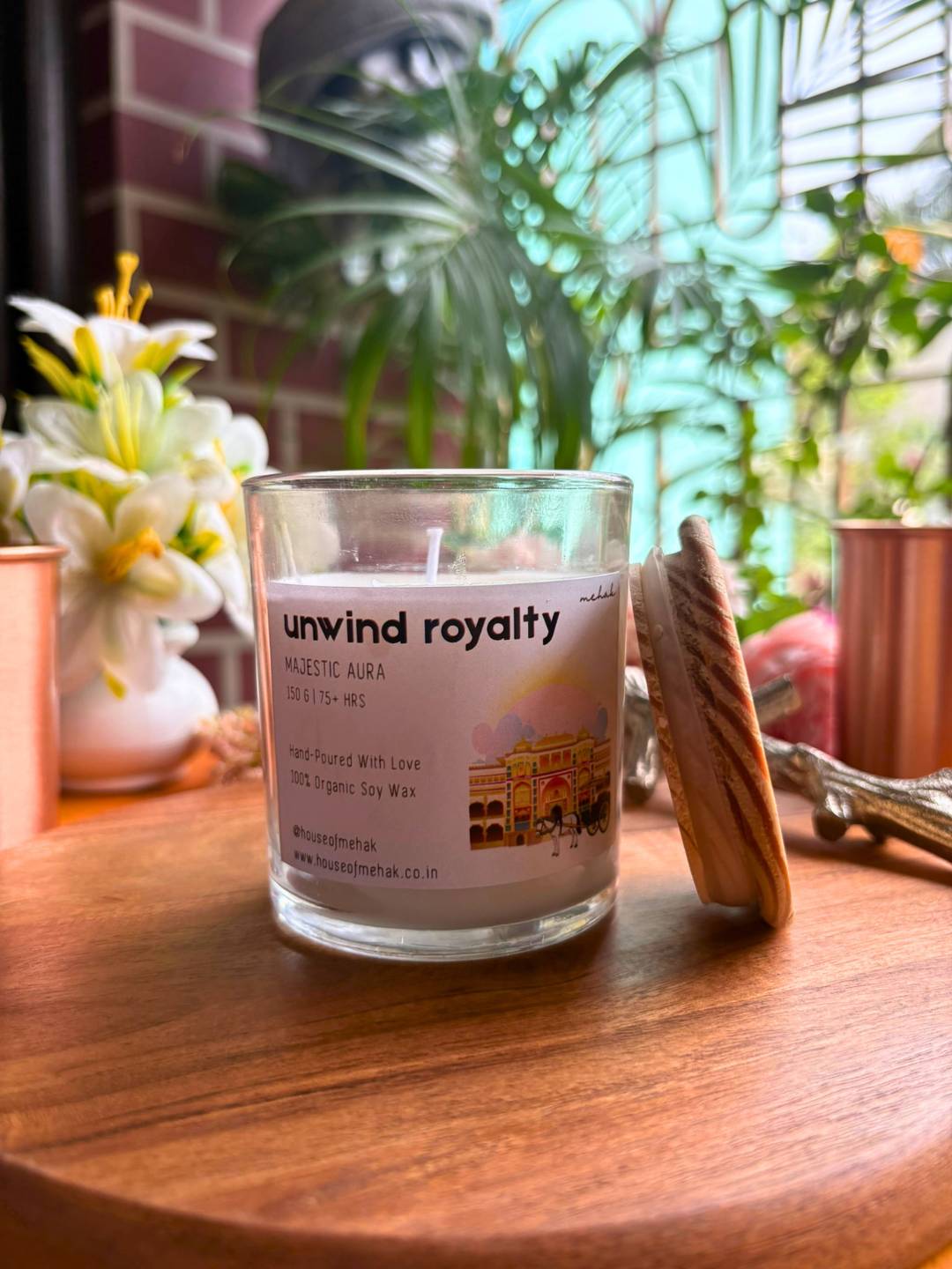 Unwind Royalty - White Oud | Luxe Collection Scented Candle | Luxury Home Décor & Gifting